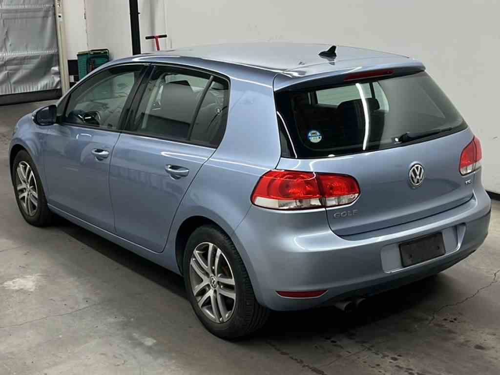 VOLKSWAGEN GOLF  | Nihon Jidosha CO. LTD