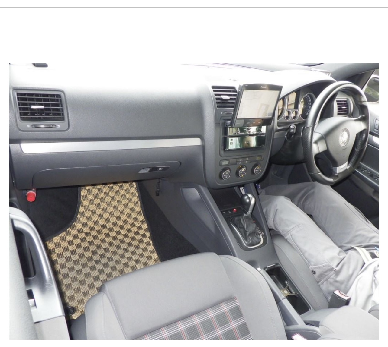 VOLKSWAGEN GOLF GTI | Nihon Jidosha CO. LTD