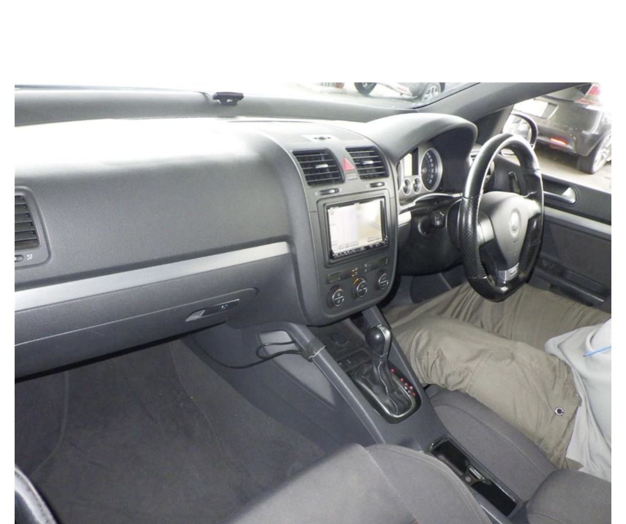 VOLKSWAGEN GOLF GTI | Nihon Jidosha CO. LTD