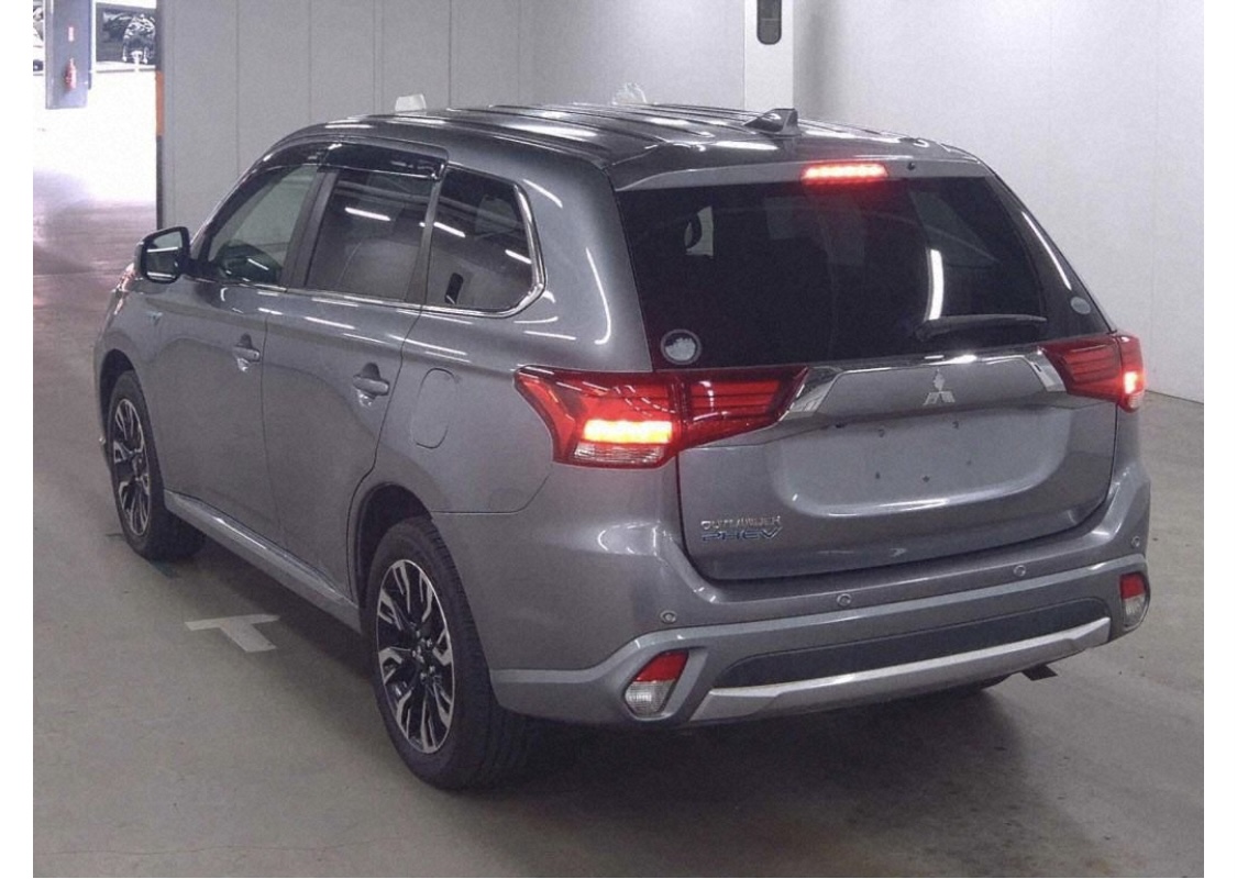 MITSUBISHI OUTLANDER | Nihon Jidosha CO. LTD