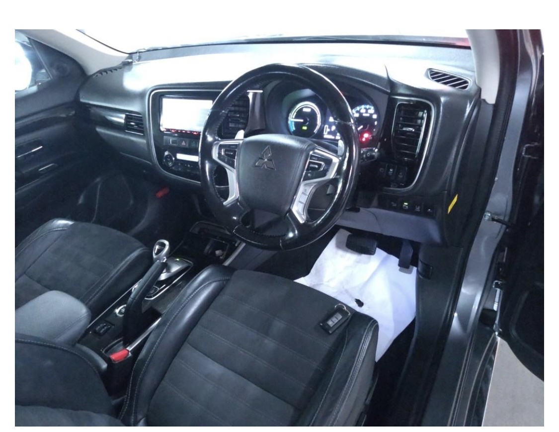 MITSUBISHI OUTLANDER | Nihon Jidosha CO. LTD