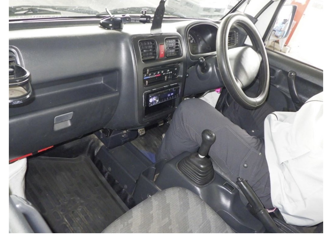 SUZUKI CARRY | Nihon Jidosha CO. LTD