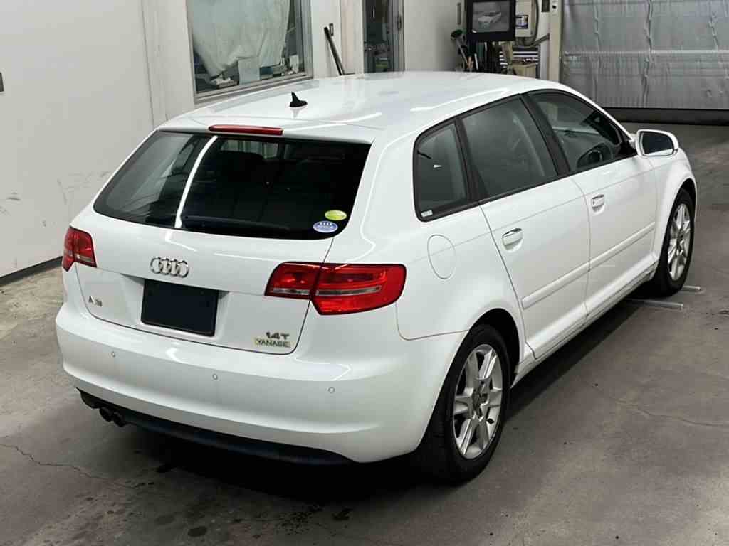 AUDI A3 SPORTS BACK | Nihon Jidosha CO. LTD