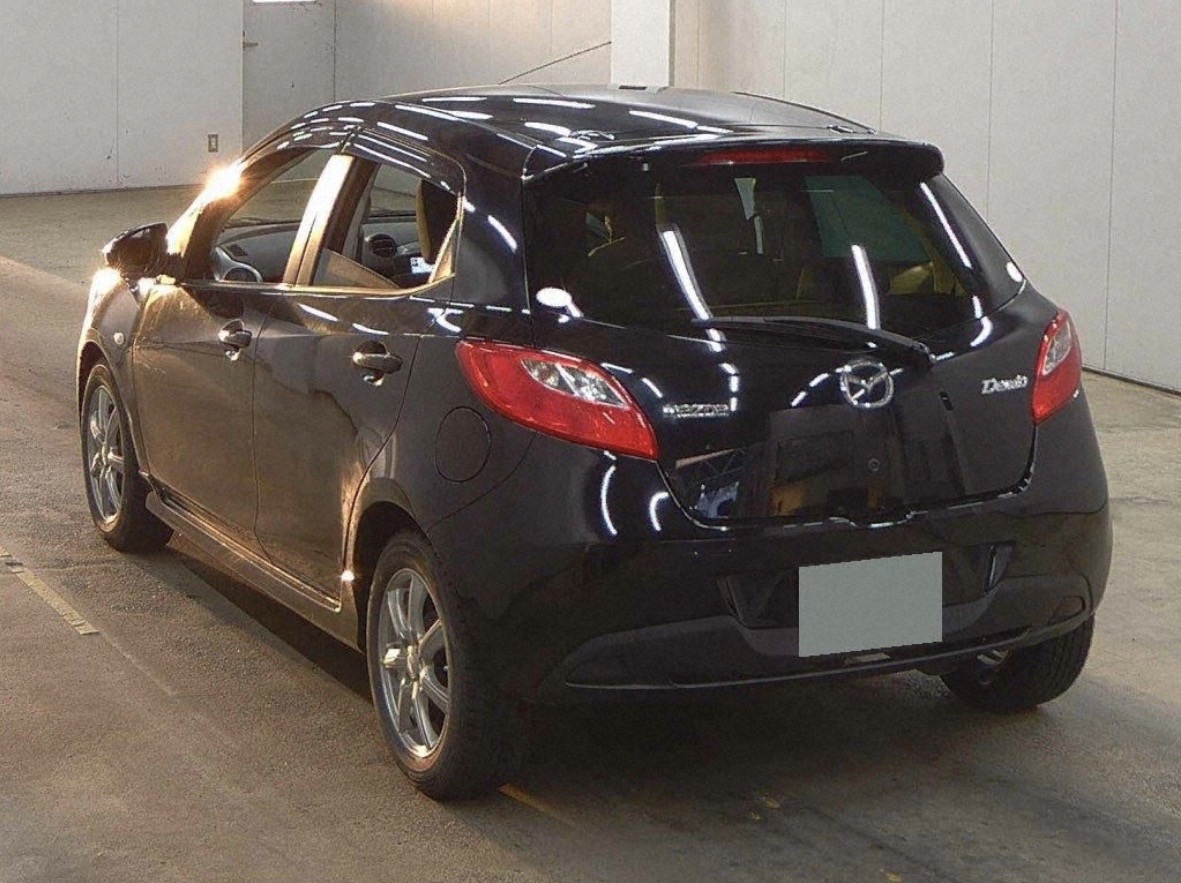 MAZDA DEMIO | Nihon Jidosha CO. LTD