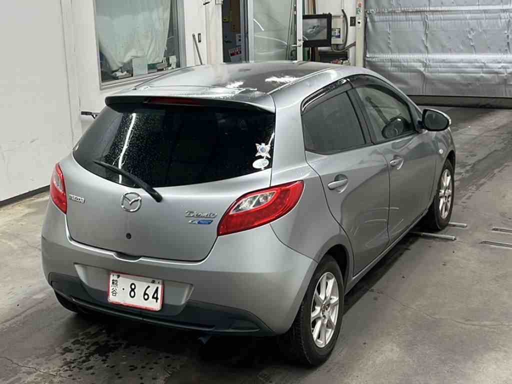 MAZDA DEMIO | Nihon Jidosha CO. LTD