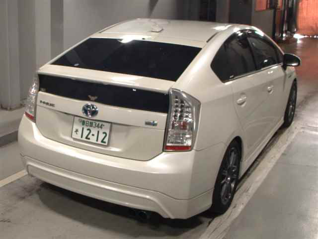 TOYOTA PRIUS | Nihon Jidosha CO. LTD