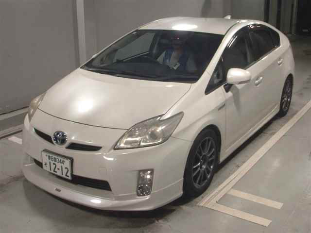 TOYOTA PRIUS | Nihon Jidosha CO. LTD