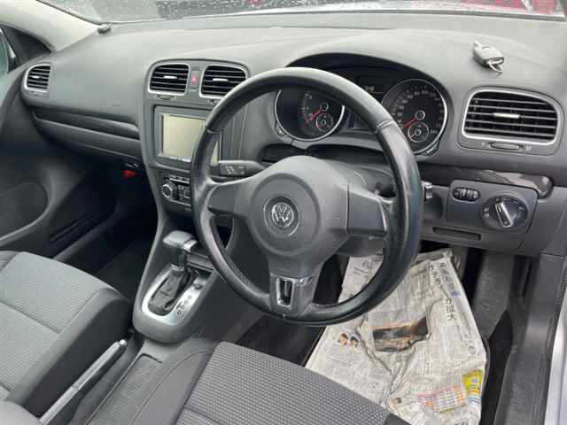 VOLKSWAGEN GOLF | Nihon Jidosha CO. LTD