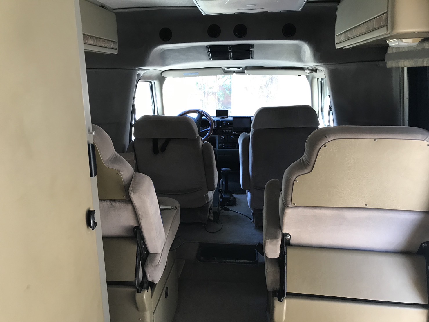 VOLKSWAGEN WINABAGO | Nihon Jidosha CO. LTD